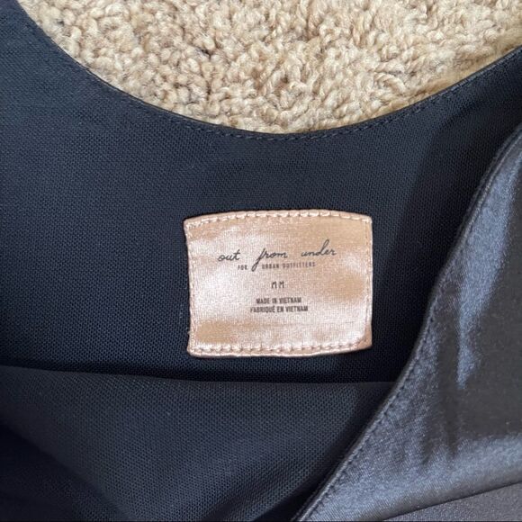 Out From Under Urban Outfitters Black Silky Crop Tank Medium - Picture 3 of 4